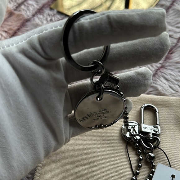 ❌SOLD❌.  Vuitton Authentic Monogram Eclipse Bag Charm & Keyholder - Picture 5 of 7
